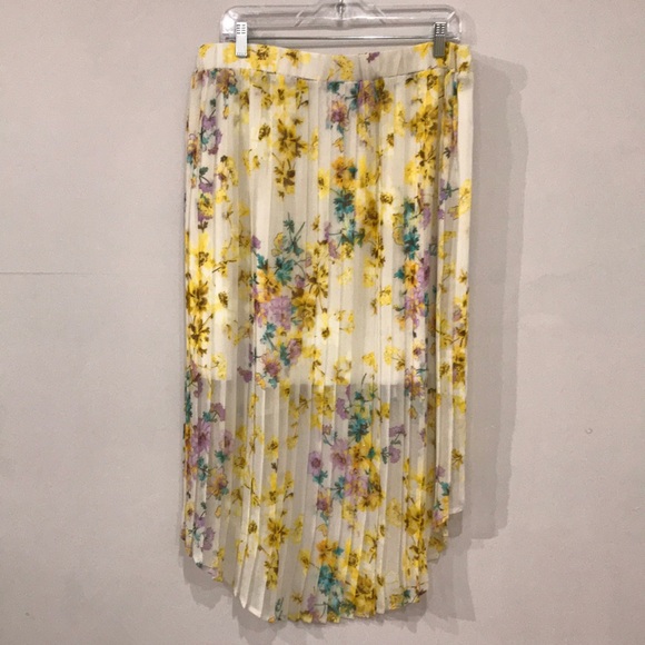 Xhileration floral skit - Picture 6 of 12